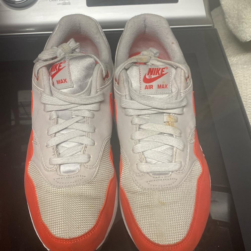 Nike Womens Air Max 1